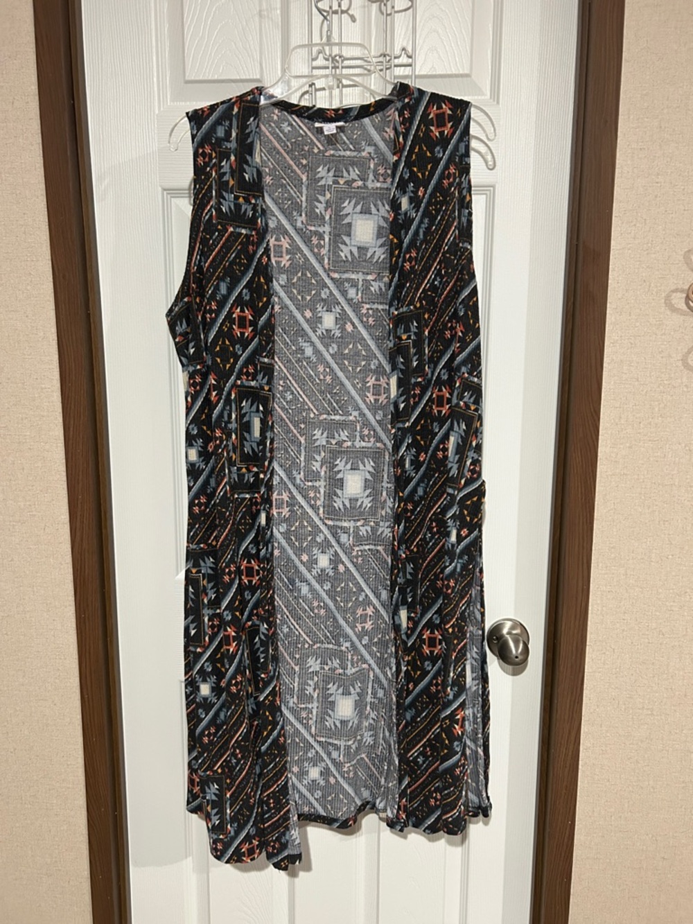 Patterned Sleeveless Black & Blue Women's vest large lularoe
